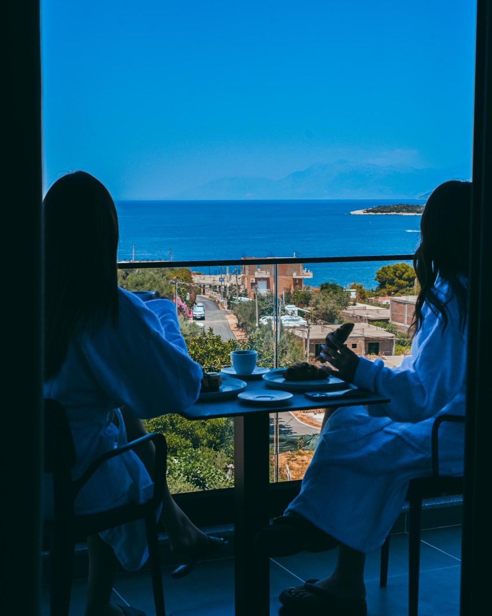 Monun Hotel Ksamil Luaran gambar