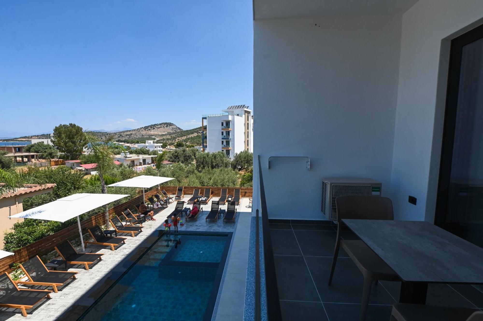 Monun Hotel Ksamil Luaran gambar