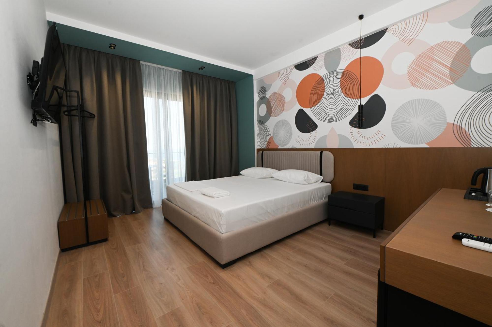 Monun Hotel Ksamil Luaran gambar