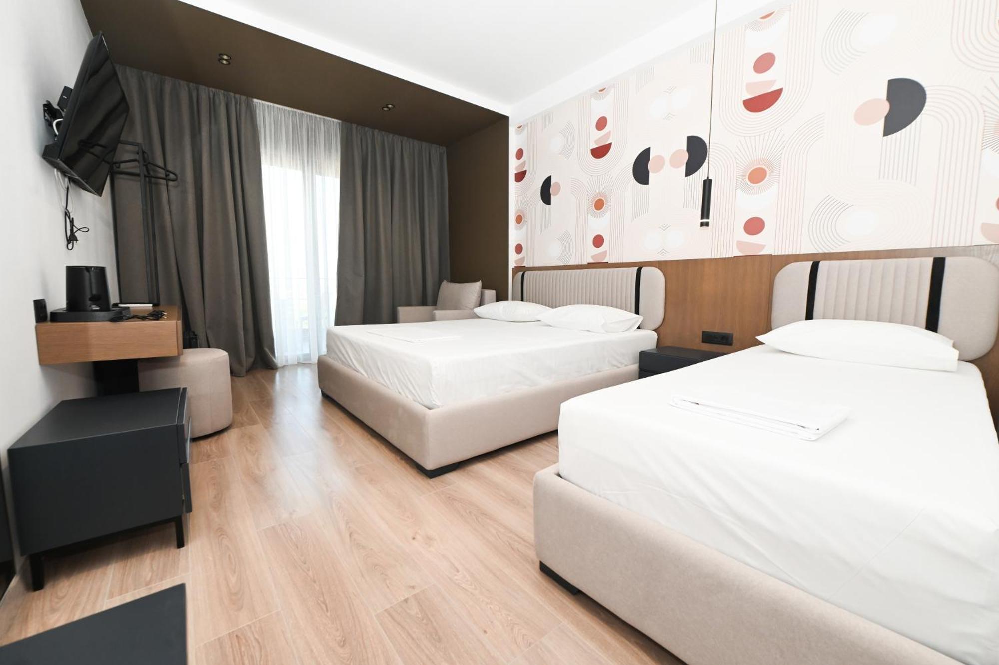 Monun Hotel Ksamil Luaran gambar