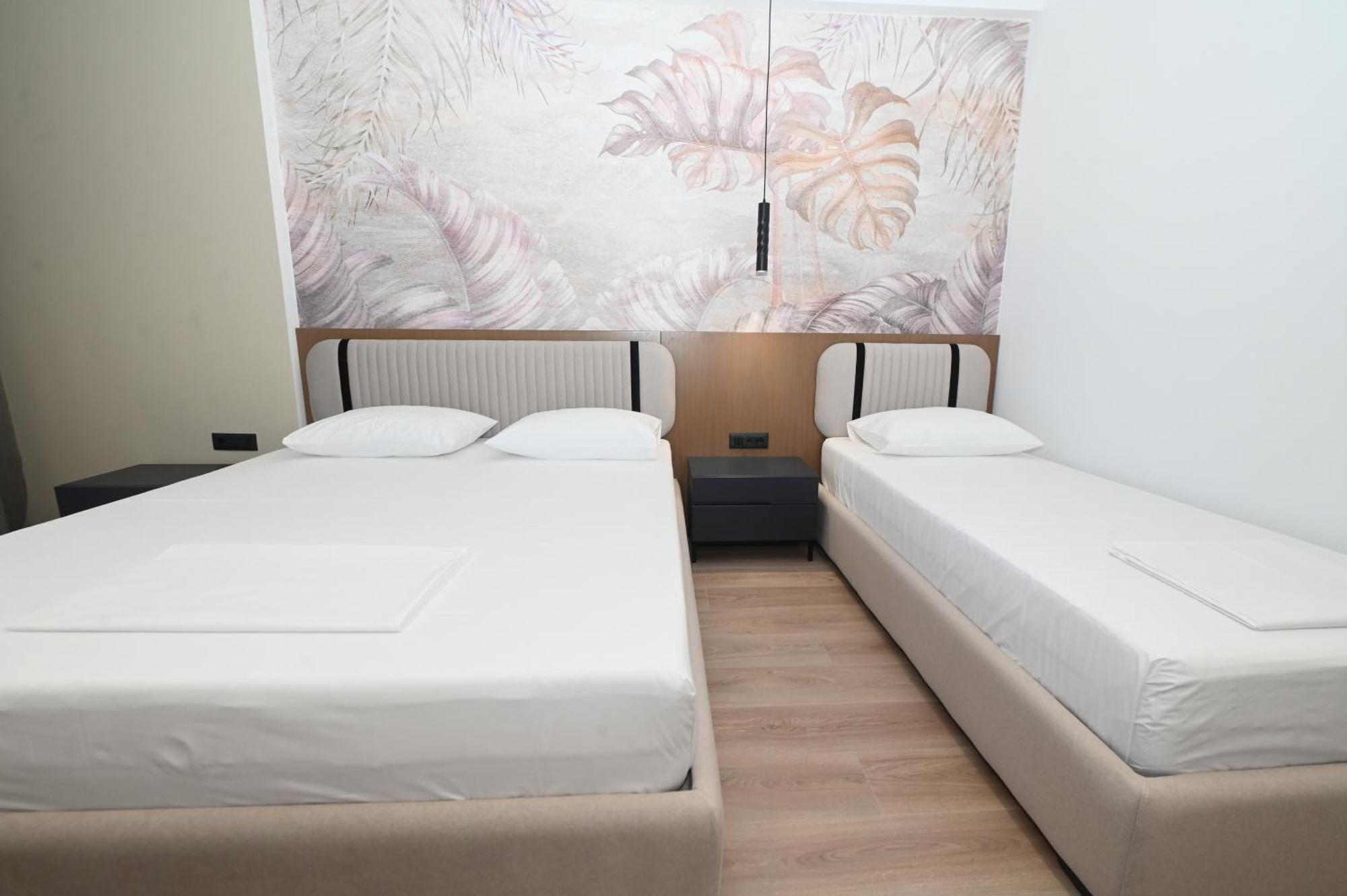 Monun Hotel Ksamil Luaran gambar