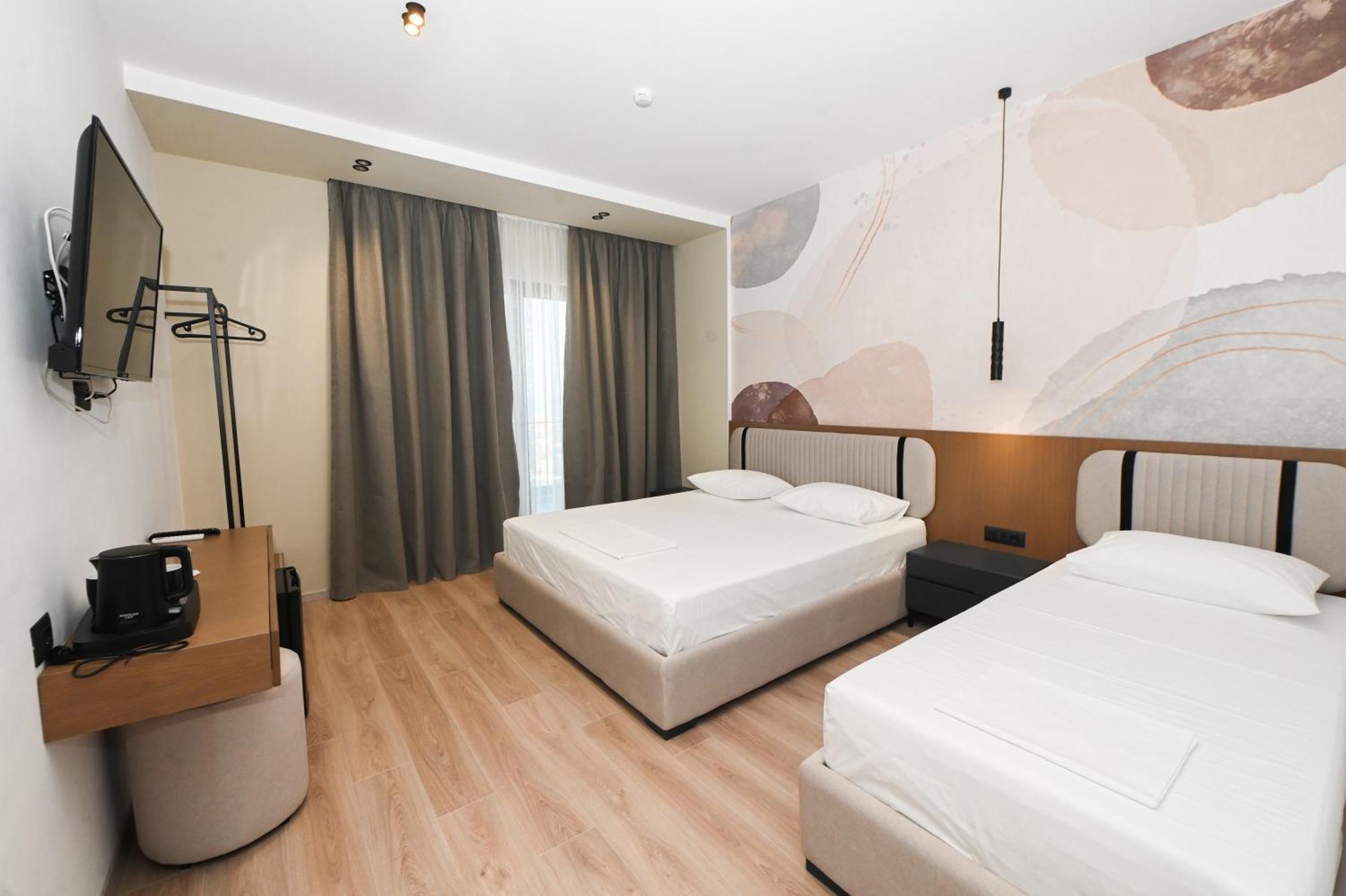 Monun Hotel Ksamil Luaran gambar